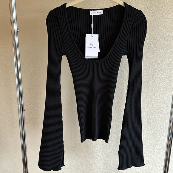 Anine Bing Sweaters - NWT’s Anine Bing black Sweater size Small